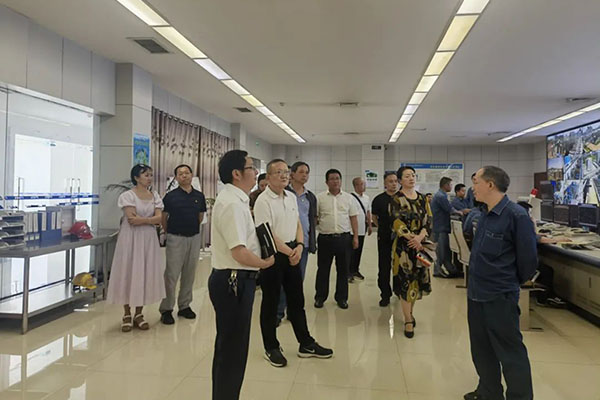 市政協副主席唐傑帶隊到公司調研交流